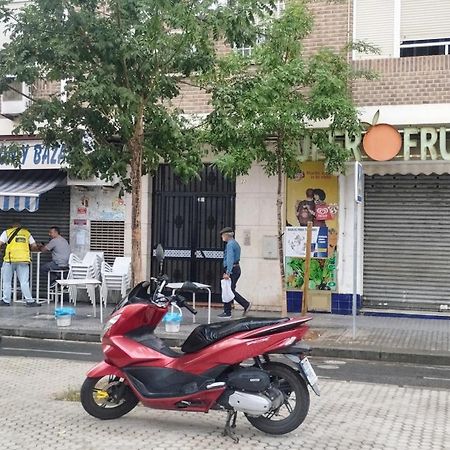 Apartamento 1 Dormitorio Y Salon Con Sofa Cama Bien Comunicado Con El Centro Seville Exterior photo